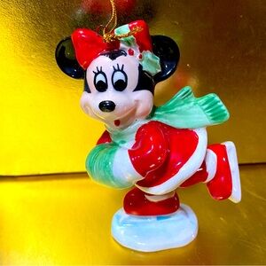 WALT DISNEY VINTAGE MINNIE MOUSE ICE SKATER PORCELAIN CHRISTMAS ORNAMENT JAPAN